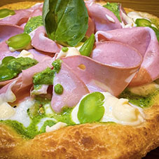 Pizza Montanara con Mortadella Bologna IGP & Crema Di Fave
