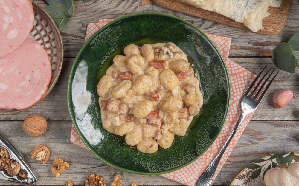 IMG interna_Gnocchi con salsa di noci e mortadella 2