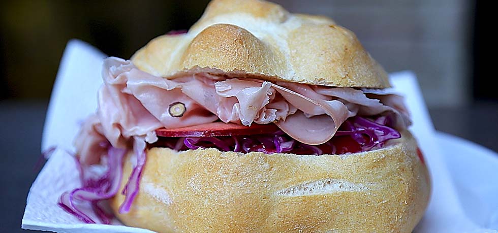 ROSETTA ALLA MORTADELLA BOLOGNA IGP CAVOLO VIOLA ACETO BALSAMICO e MELA ROSELLINA