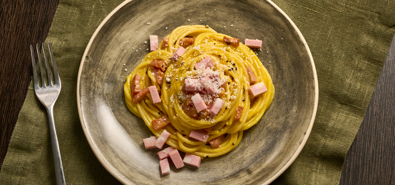 Spaghetti alla carbonara e mortadella h