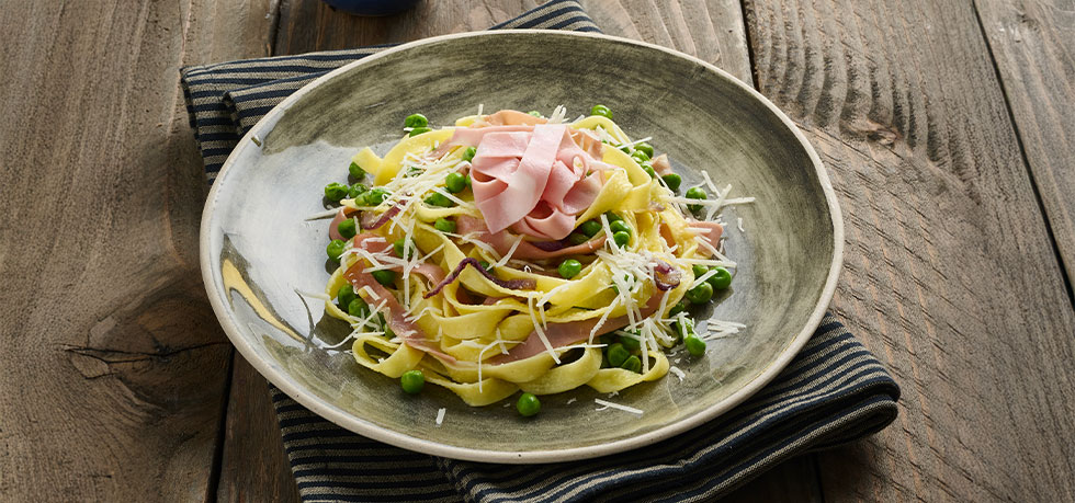 MB_Taglietelle_e_piselli_con_Mortadella_Bologna_IGP